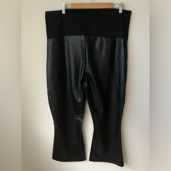 Hatch Maternity 💗 The Vegan Stretch Leather Crop Flare Pants Black size XL - Picture 6 of 11